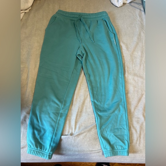 Fabletics Sweatpants - Picture 4 of 5